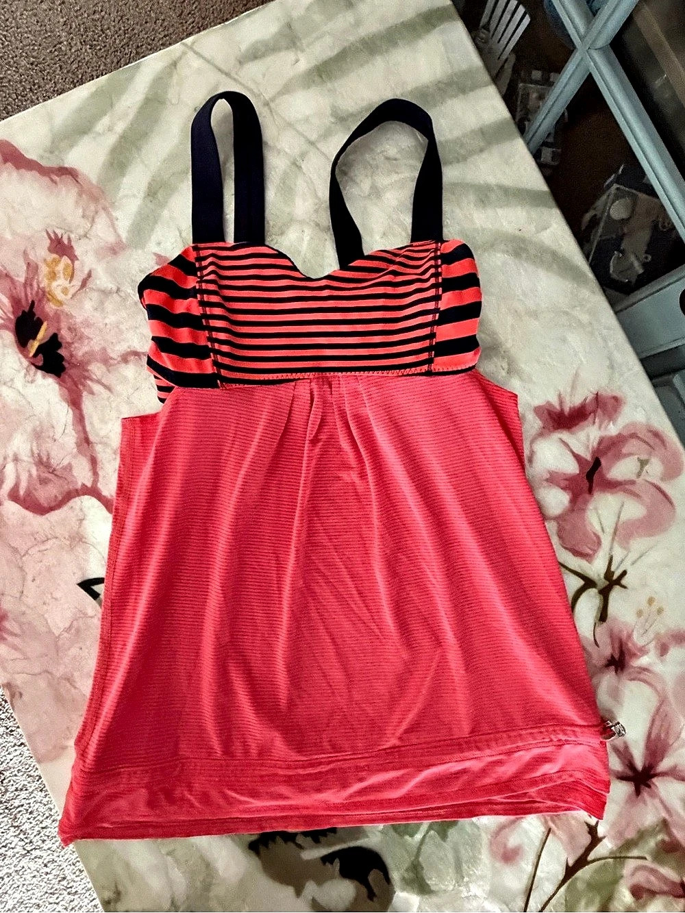 lululemon Stash It Tank Striped Pink & Black Size 4